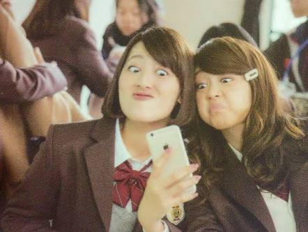 女優さんの全力変顔・コスプレが見たい!