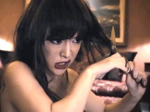 ストレスで何かを破壊した事ありますか？