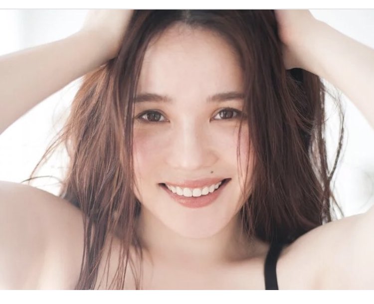 名前を聞かないと誰だかわからなさそうな有名人画像を貼るトピ