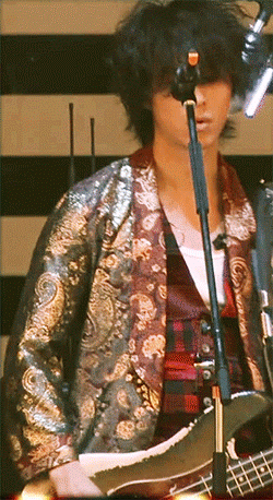 フォルダ内のイケメンGIF画像を解き放つトピ