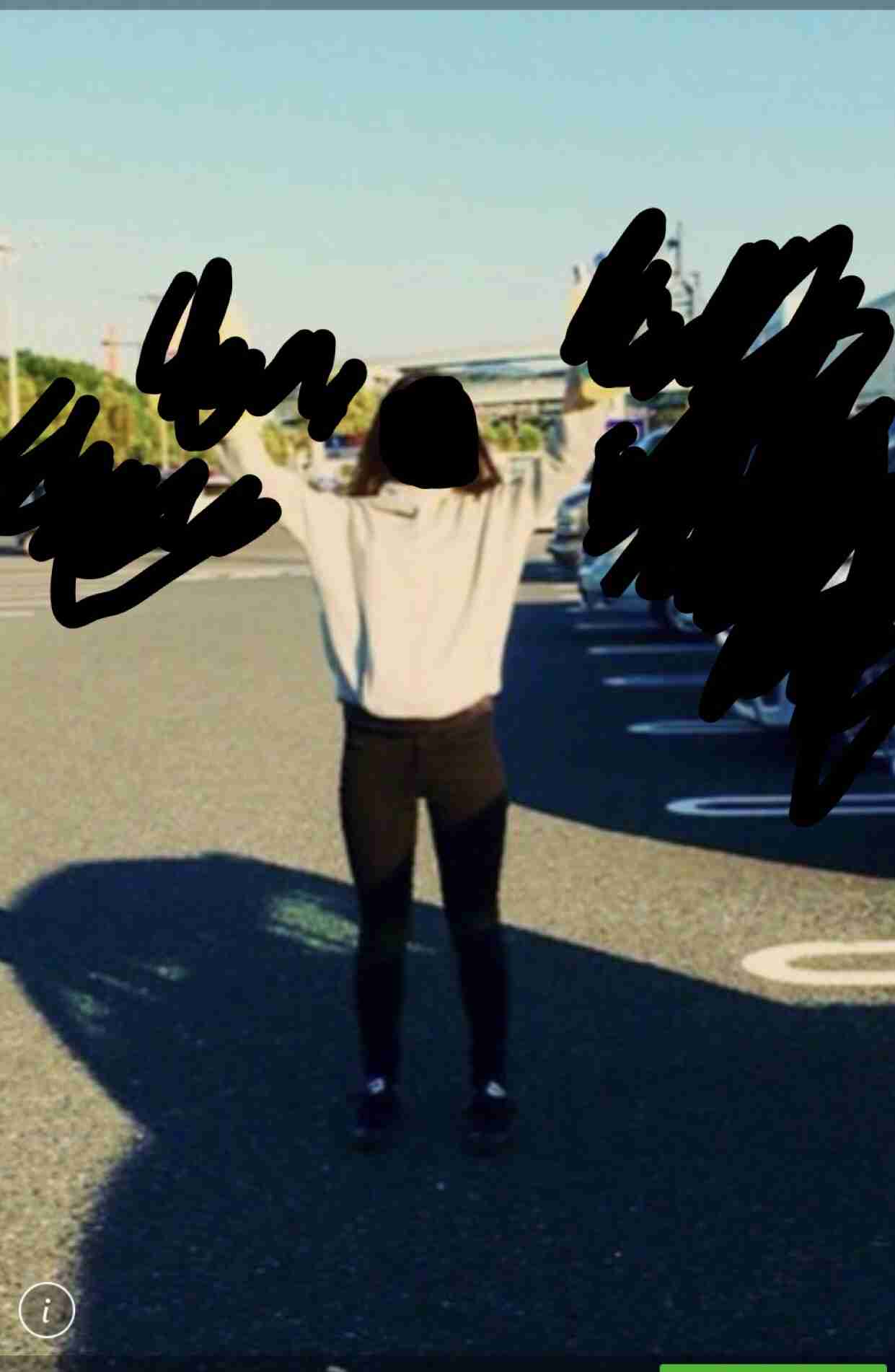 腰の位置が高くて短足な人