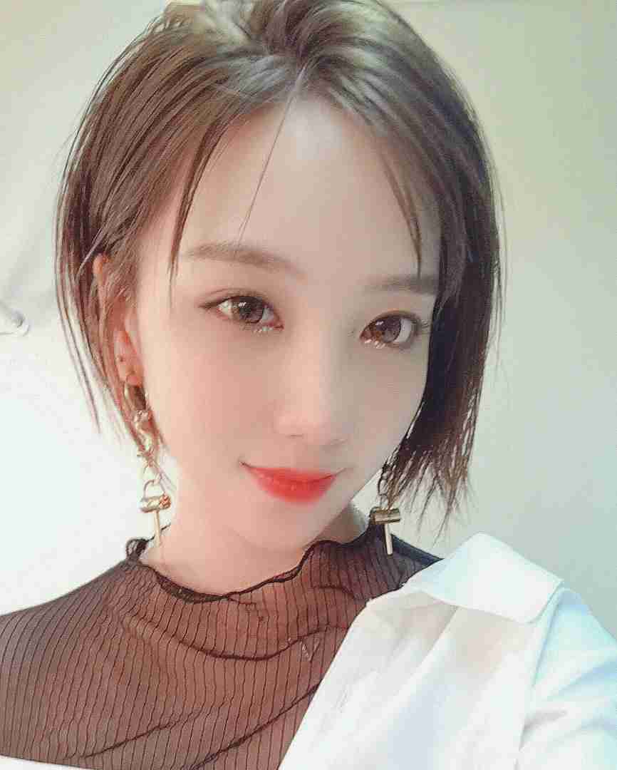 「素っぴんでも可愛い！」ざわちん、パジャマ姿のナチュラルオフショットに絶賛の声