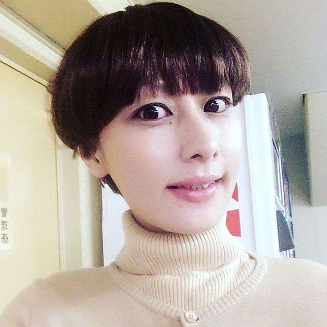 お笑いタレントの画像を貼って名前がわかればプラス