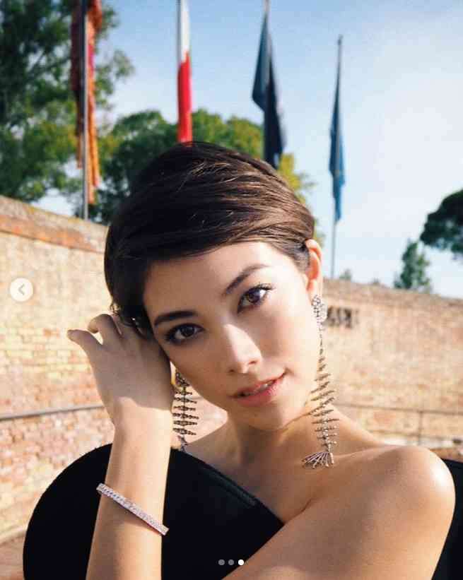 画像フォルダの中で一番綺麗な女性をアップするトピ