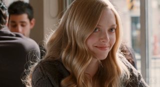 画像フォルダの中で一番綺麗な女性をアップするトピ