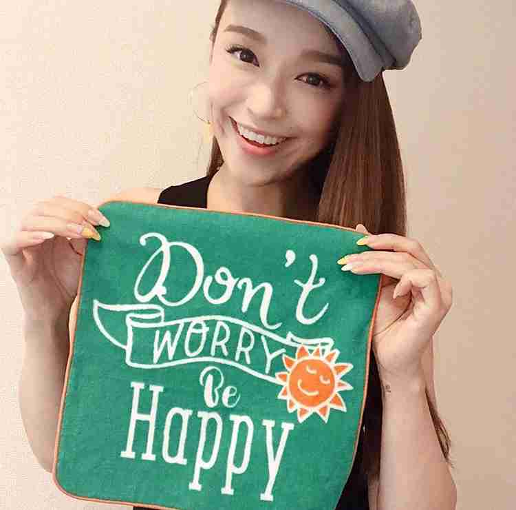 画像フォルダの中で一番綺麗な女性をアップするトピ