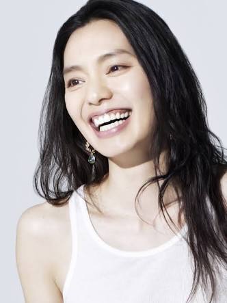 画像フォルダの中で一番綺麗な女性をアップするトピ