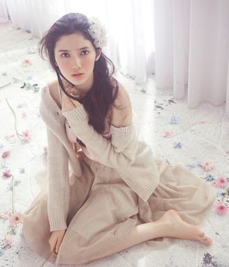 画像フォルダの中で一番綺麗な女性をアップするトピ
