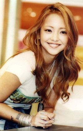 画像フォルダの中で一番綺麗な女性をアップするトピ