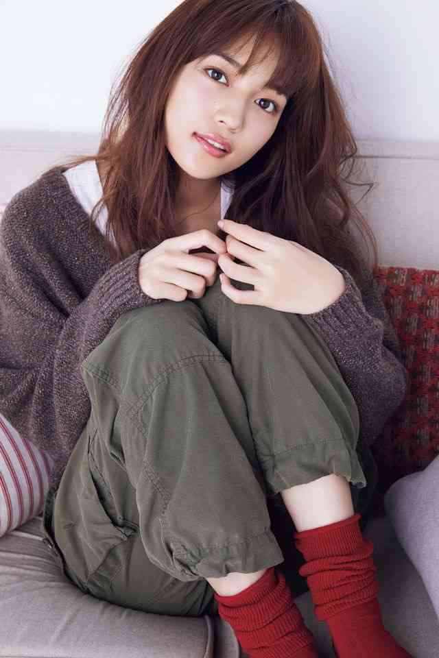 画像フォルダの中で一番綺麗な女性をアップするトピ