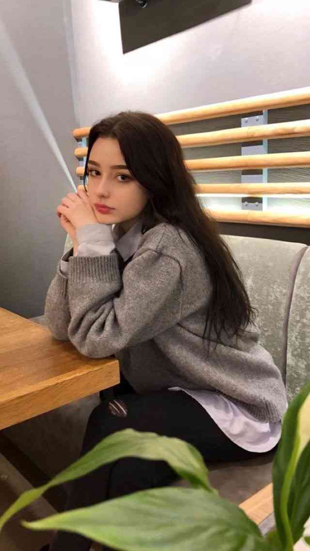 画像フォルダの中で一番綺麗な女性をアップするトピ