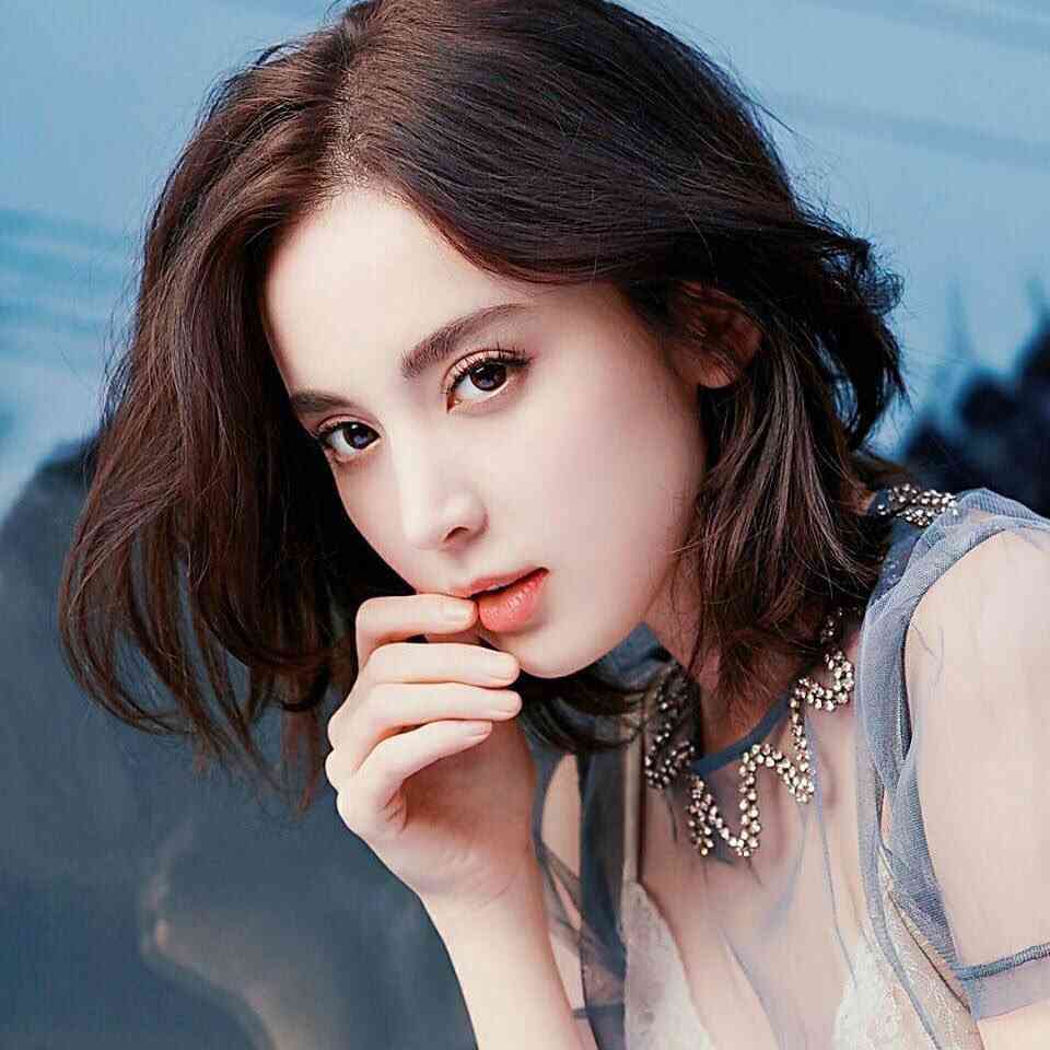 画像フォルダの中で一番綺麗な女性をアップするトピ