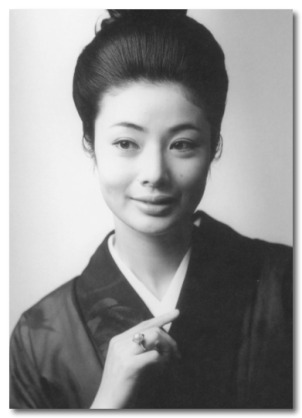 画像フォルダの中で一番綺麗な女性をアップするトピ
