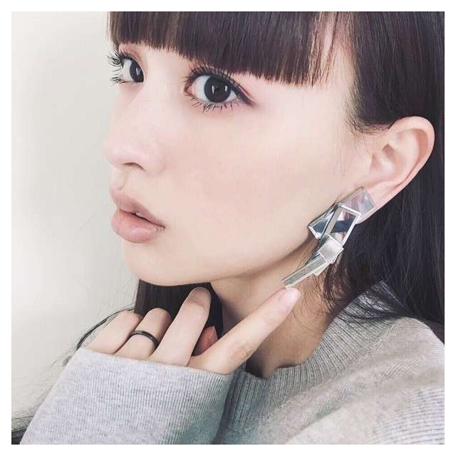 画像フォルダの中で一番綺麗な女性をアップするトピ
