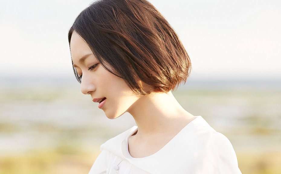 画像フォルダの中で一番綺麗な女性をアップするトピ