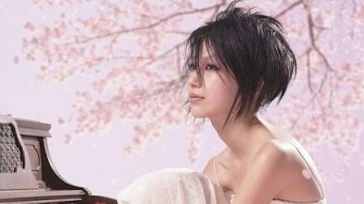 画像フォルダの中で一番綺麗な女性をアップするトピ