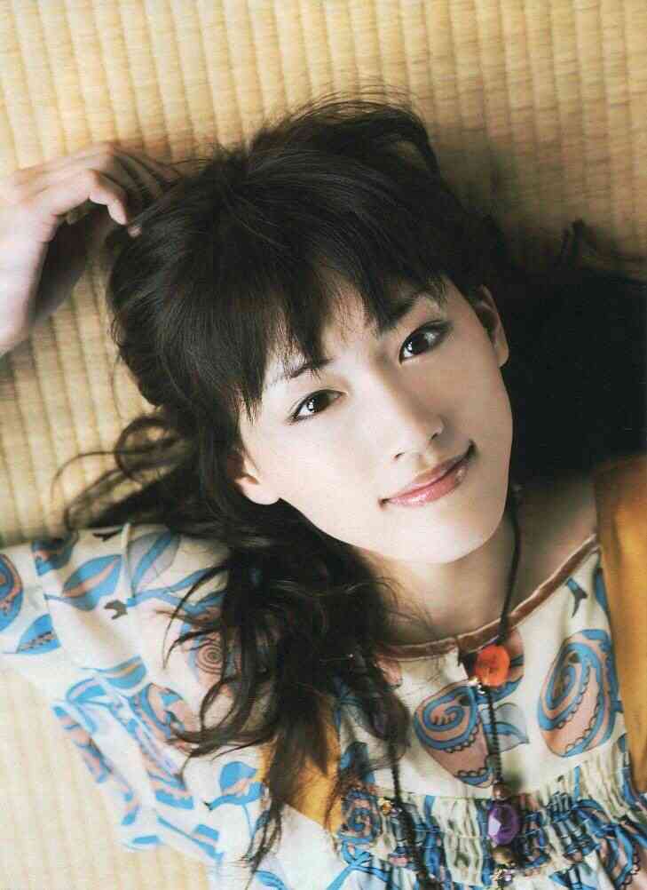 画像フォルダの中で一番綺麗な女性をアップするトピ