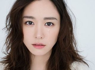 画像フォルダの中で一番綺麗な女性をアップするトピ