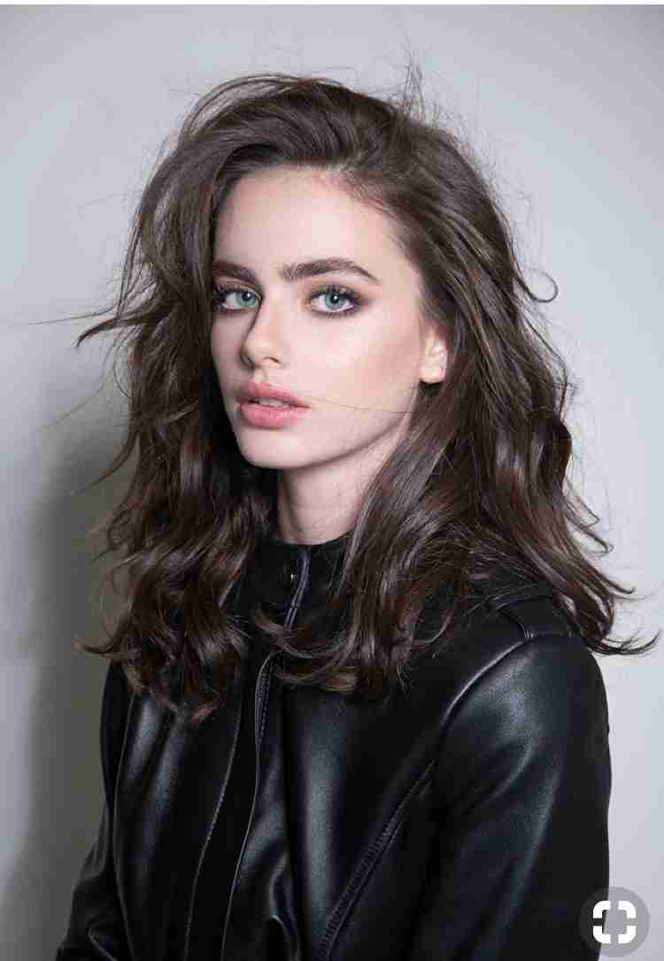 画像フォルダの中で一番綺麗な女性をアップするトピ