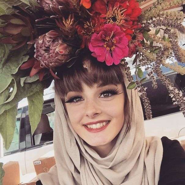 画像フォルダの中で一番綺麗な女性をアップするトピ