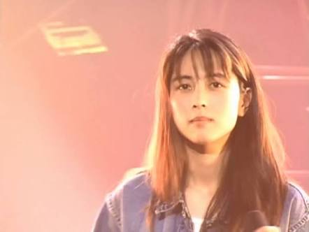 画像フォルダの中で一番綺麗な女性をアップするトピ