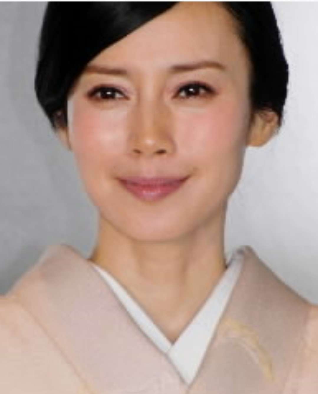 美意識が高くなるような美肌な有名人を貼るトピ！