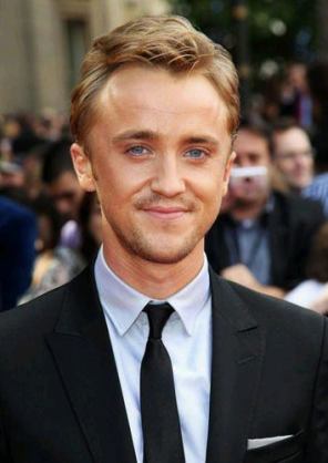 エマ・ワトソンが新恋人のイケメン起業家とメキシコでバカンス! キス現場もキャッチ♡