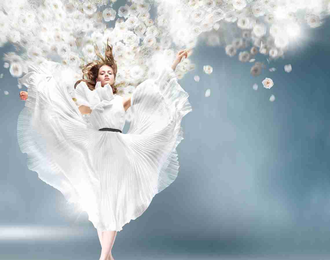 色々な化粧品ポスターが見たい！