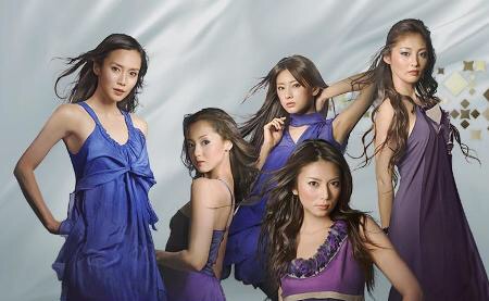 色々な化粧品ポスターが見たい！