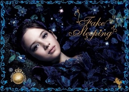 色々な化粧品ポスターが見たい！