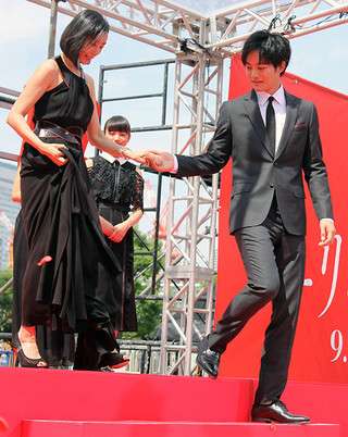 男性有名人のエスコート姿が見たい　part3