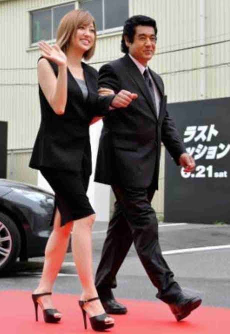 男性有名人のエスコート姿が見たい　part3
