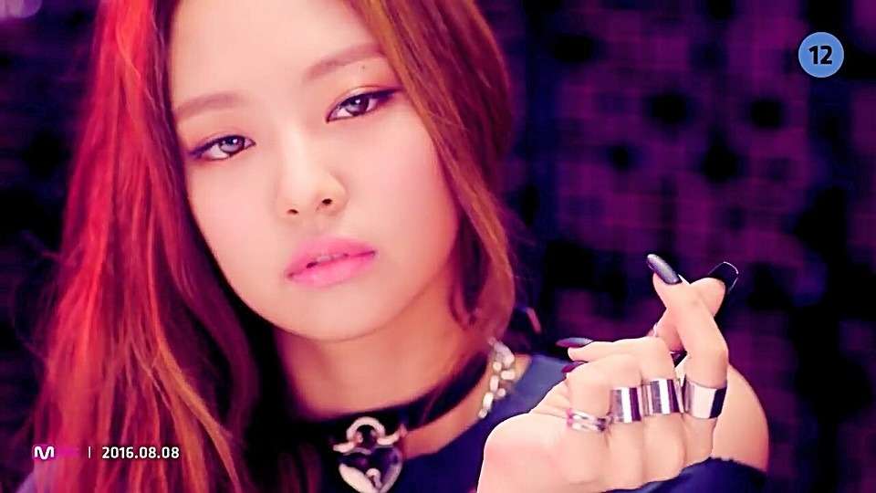 「BLACKPINK」の動画4億回再生　紅白