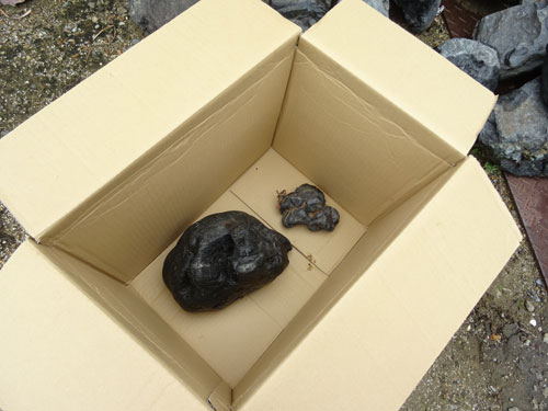 身に覚えのない荷物が届いた