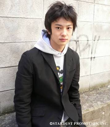 有村架純相手役でデビューの岡田健史、キスシーン「いっぱい歯を磨く」