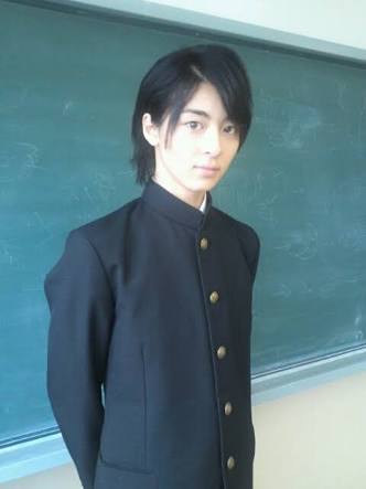 有村架純相手役でデビューの岡田健史、キスシーン「いっぱい歯を磨く」
