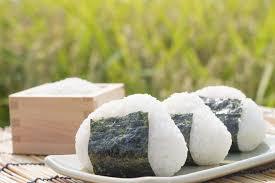 おにぎりの海苔  パリパリ派？しっとり派？