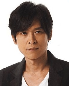 鼻の穴が上を向いている人