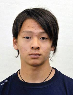 鼻の穴が上を向いている人
