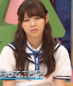 鼻の穴が上を向いている人