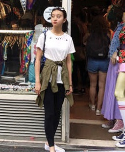 木村拓哉の次女・Koki,(コウキ)、圧巻のオーラで香港上陸 大勢の報道陣で溢れる