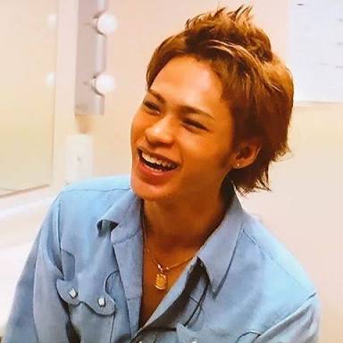 ジャニーズの笑顔の画像を貼るトピ