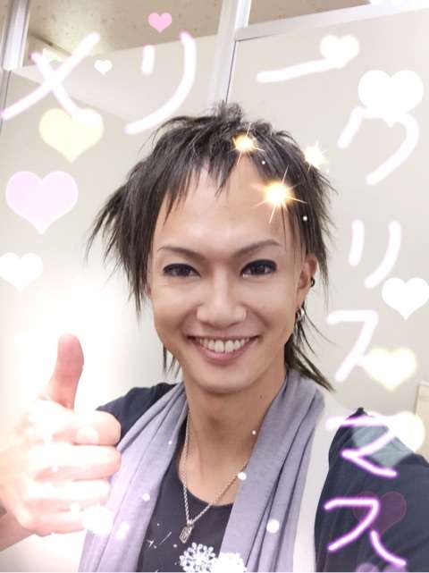目だけで芸能人を当てるトピ