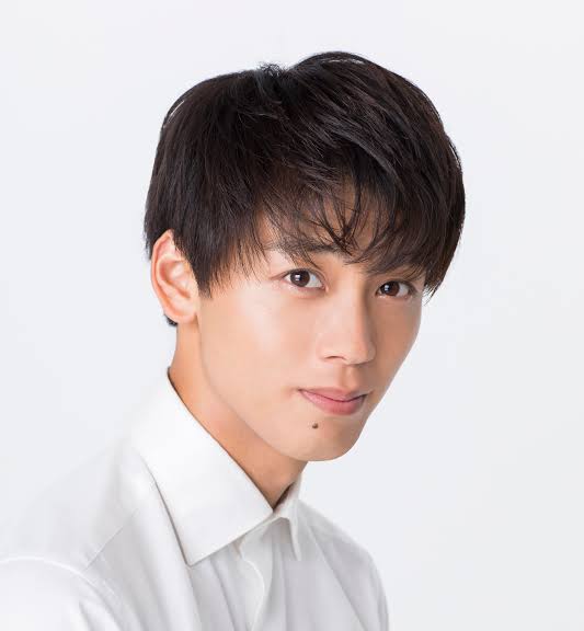 目だけで芸能人を当てるトピ