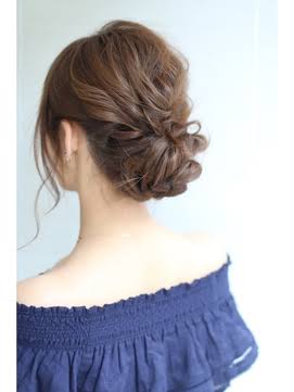 いろんなまとめ髪が見たいです。