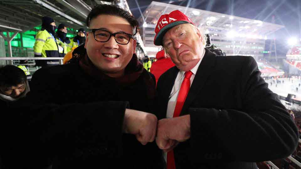 米朝国旗入りドレスに批判殺到 シンガポールのミス代表