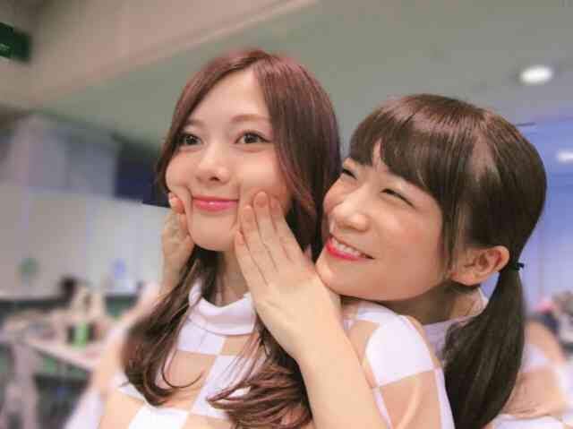 白石麻衣写真集22度目の重版で33万部突破「異常事態」ロングヒット