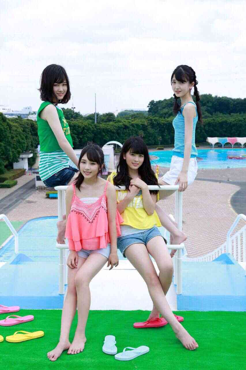 白石麻衣写真集22度目の重版で33万部突破「異常事態」ロングヒット