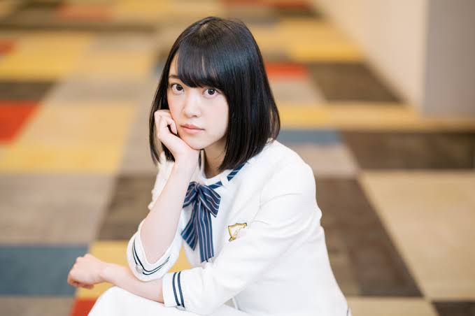 白石麻衣写真集22度目の重版で33万部突破「異常事態」ロングヒット