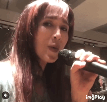 工藤静香、シャウト熱唱動画公開で「パワフルな歌声健在」と称賛の声…自身作詞の名曲を熱唱